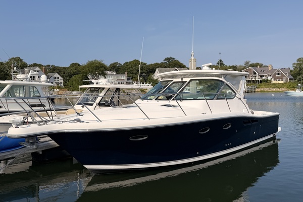 Blue Eyes 32ft Tiara Yachts Yacht For Sale