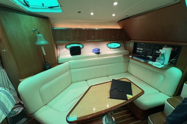 2007 Tiara Yachts 32