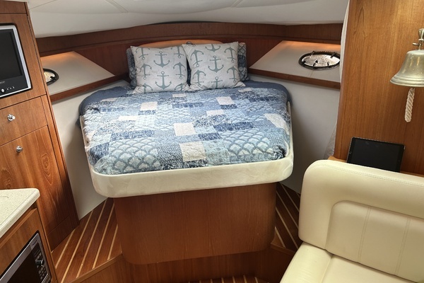 2007 Tiara Yachts 32