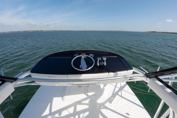 2018 Viking 52