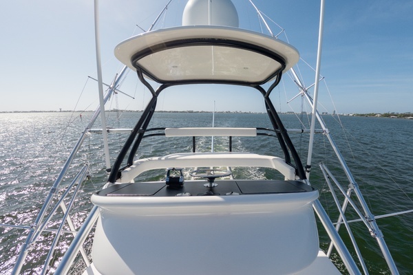 2018 Viking 52
