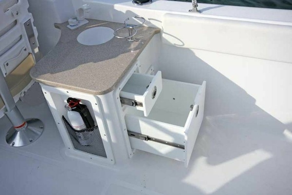 Photo of the 2013 Sea Hunt Escape 234 LE