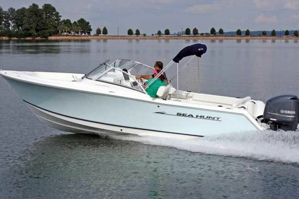 Photo of the 2013 Sea Hunt Escape 234 LE