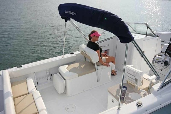 Photo of the 2013 Sea Hunt Escape 234 LE