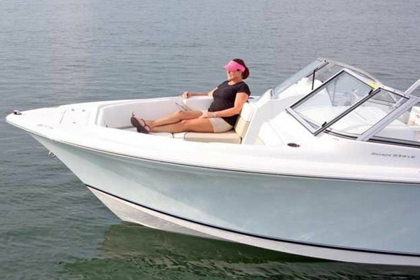 Photo of the 2013 Sea Hunt Escape 234 LE