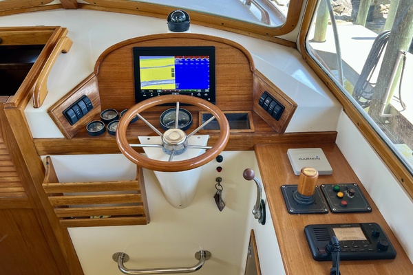 Tasmanian Devil 36ft Hinckley Yacht For Sale