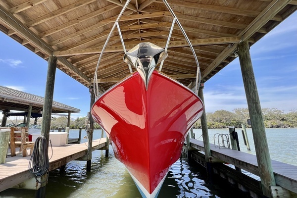 Photo of the 1995 Hinckley Picnic Boat 36 Classic "Tasmanian Devil"