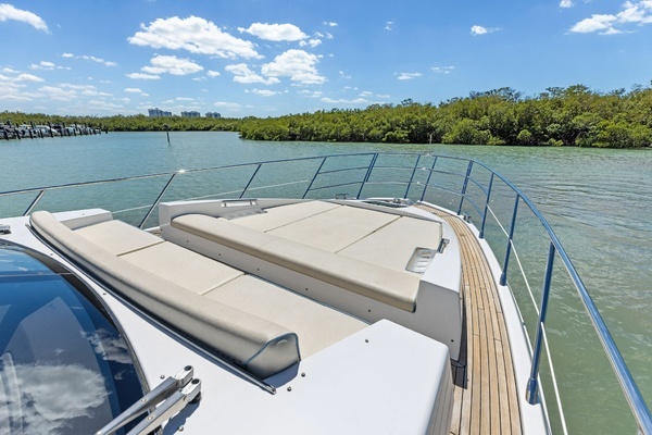 2015 Azimut 55