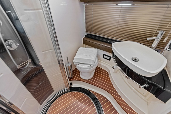 2015 Azimut 55