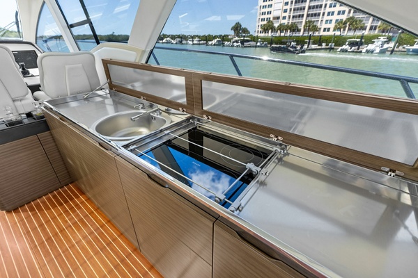RADIO WAVES 55ft Azimut Yacht For Sale