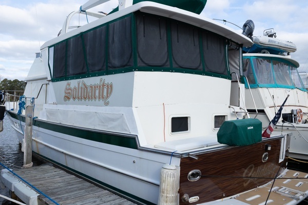 Photo of the 1989 Jefferson Marquesa 52 "SOLIDARITY"