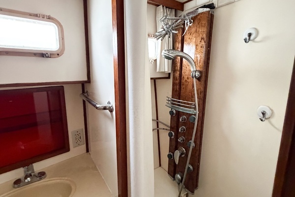 Jefferson Marquesa 52 Yacht For Sale