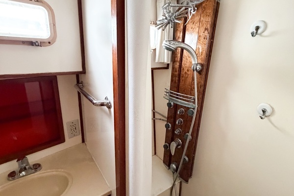 Jefferson Marquesa 52 Yacht For Sale