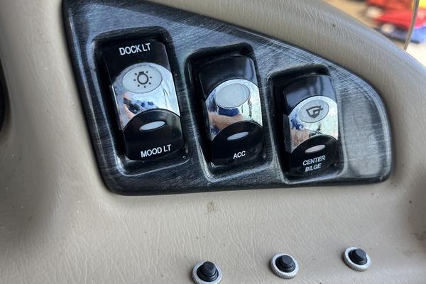 21ft Bennington Yacht For Sale