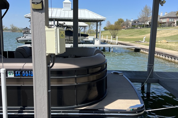 21ft Bennington Yacht For Sale