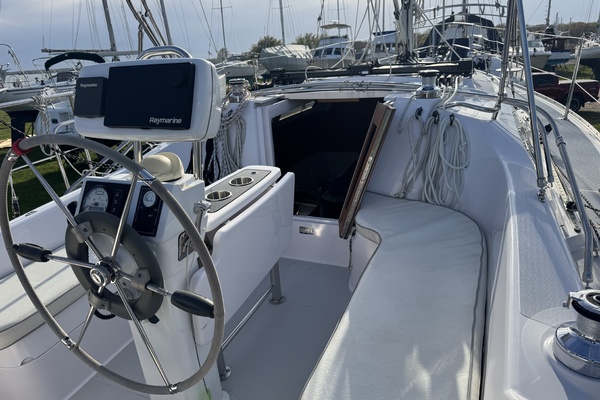 Starfire 31ft Catalina Yacht For Sale