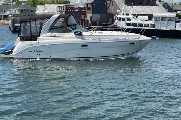 2005 Rinker Fiesta Vee 32