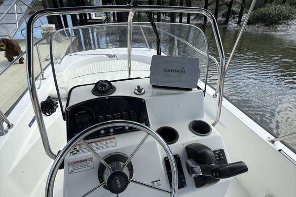 Photo of the 2016 Boston Whaler Montauk 170