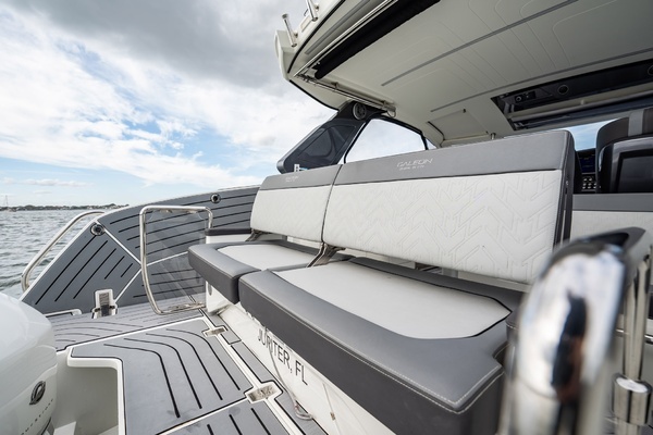 2023 Galeon 32