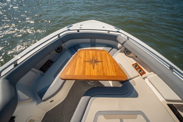 2024 Boston Whaler 38