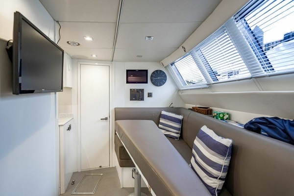 2019 Sunseeker 95