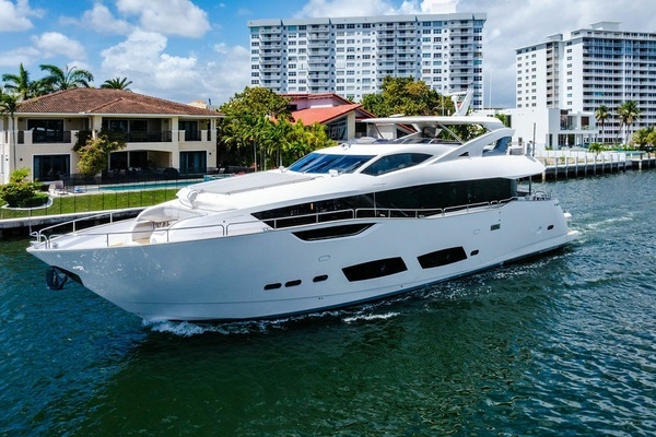 2019 Sunseeker 95