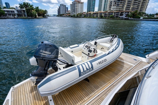 2019 Sunseeker 95