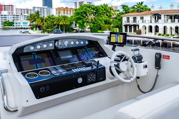 2019 Sunseeker 95
