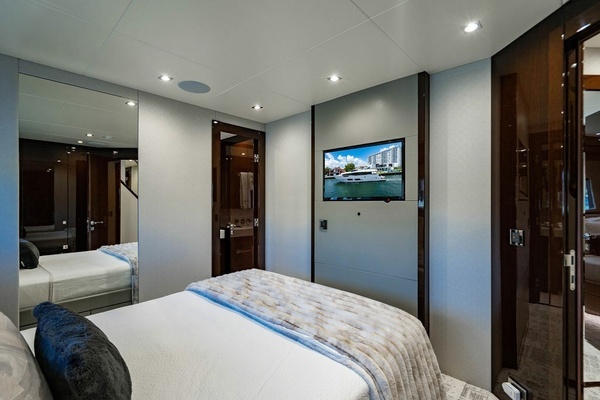 2019 Sunseeker 95