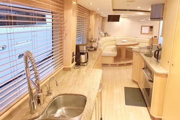 2001 Crescent 127