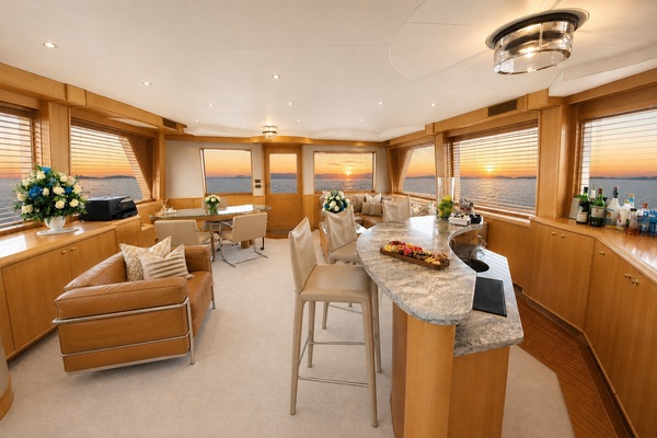 FAVOR 127ft Crescent Yacht For Sale