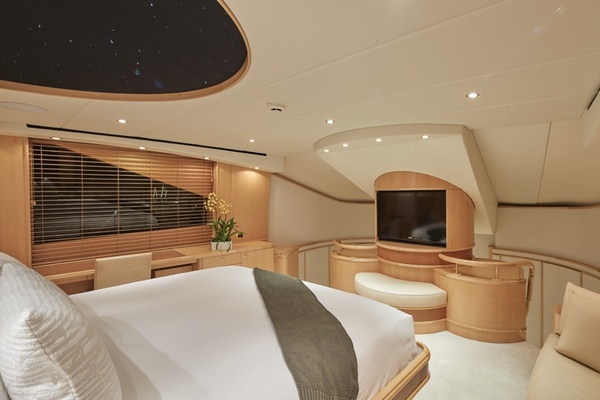 FAVOR 127ft Crescent Yacht For Sale