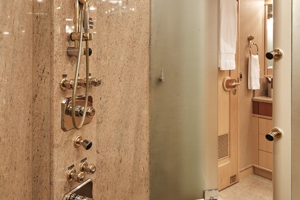 FAVOR 127ft Crescent Yacht For Sale