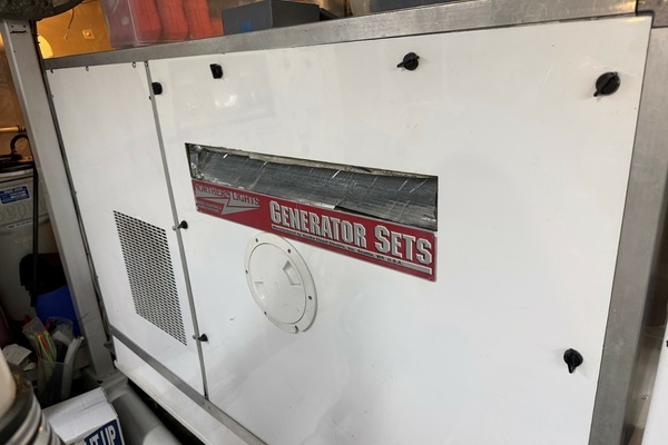 2001 Crescent 127