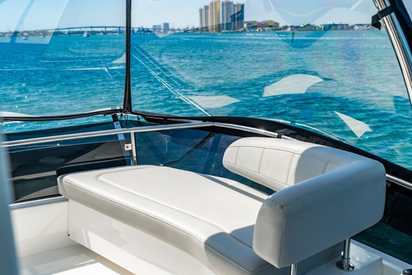 44ft Aquila Yacht For Sale