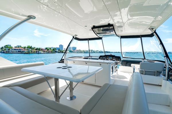 44ft Aquila Yacht For Sale