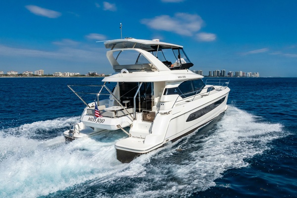 44ft Aquila Yacht For Sale