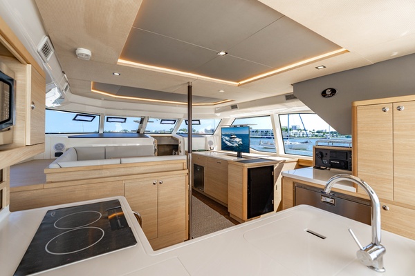44ft Aquila Yacht For Sale