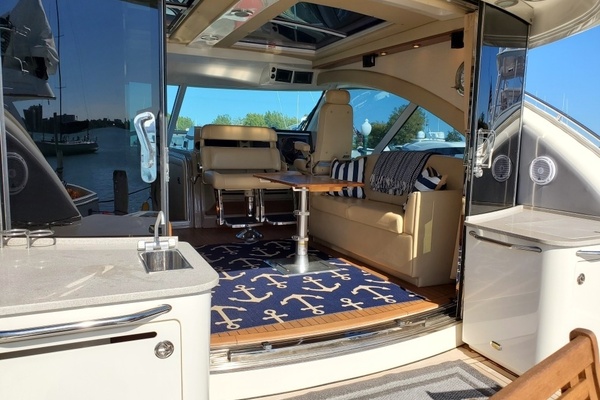 Changing Seas 60ft Sea Ray Yacht For Sale