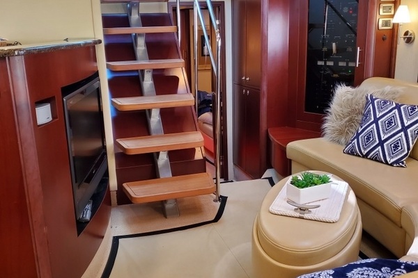 Changing Seas 60ft Sea Ray Yacht For Sale