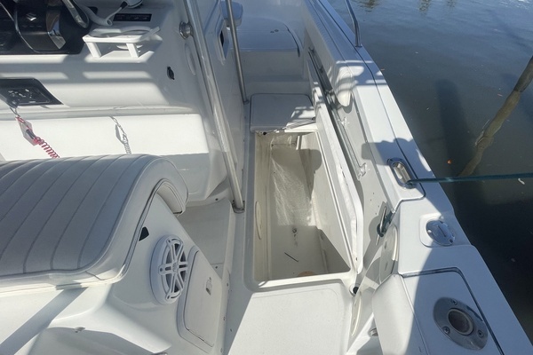 Photo of the 2005 Glacier Bay 260 Canyon Runner