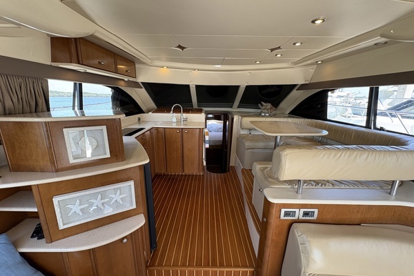2005 Meridian 41