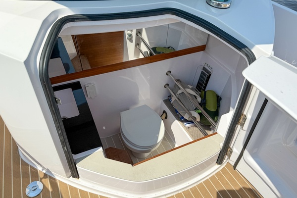 28ft Axopar Yacht For Sale