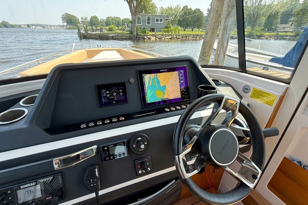 28ft Axopar Yacht For Sale