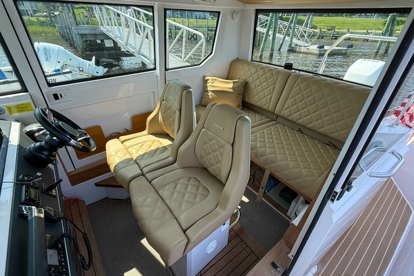 28ft Axopar Yacht For Sale