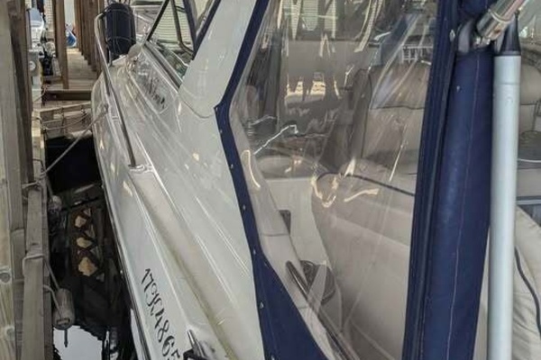 32ft Maxum Yacht For Sale