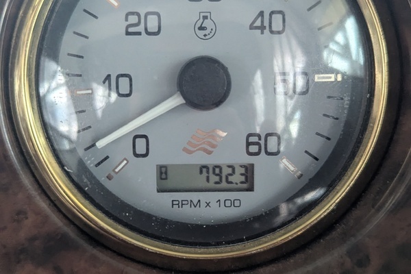 Photo of the 2004 Four Winns Vista 298 "Yasmine III"