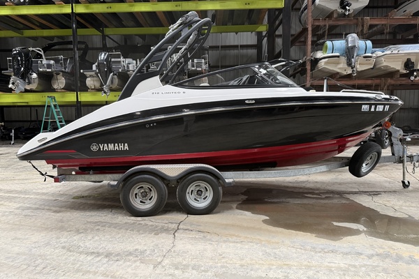 21ft Yamaha Boats Yacht For Sale