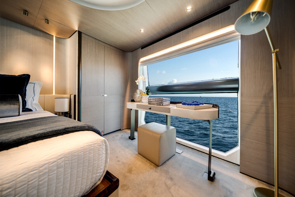 2020 Azimut 87