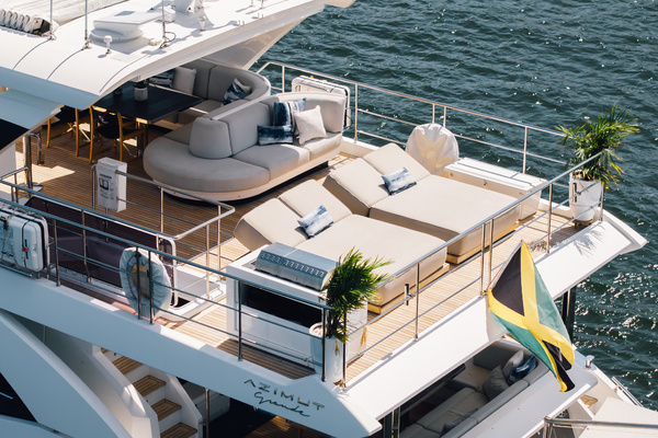 87ft Azimut Yacht For Sale